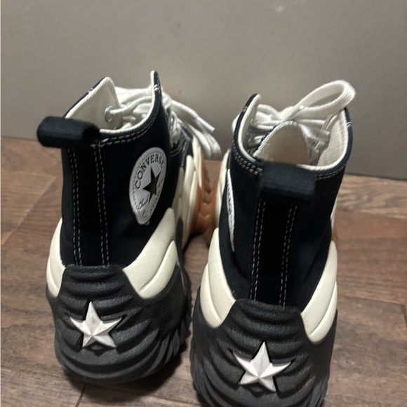 Converse Black & White Run Star Hike Platform Sneakers - Picture 2 of 7